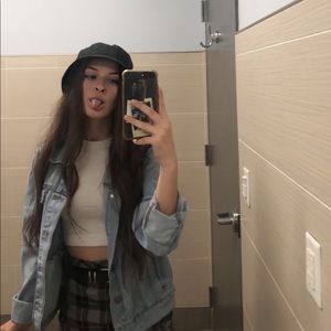 Meet your Posher, Madison